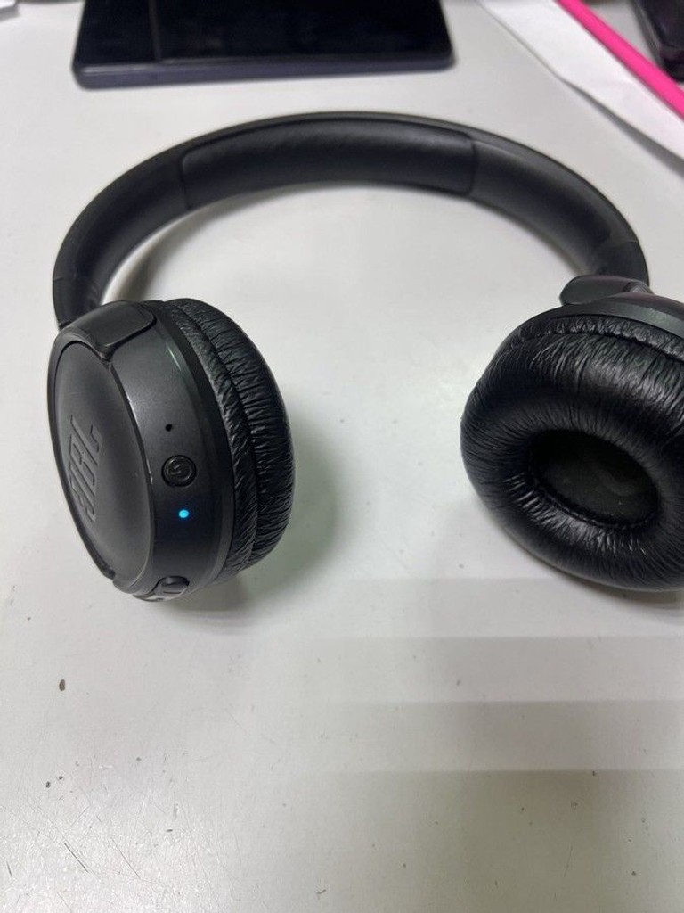 Купити Jbl tune 560 bt Б/У