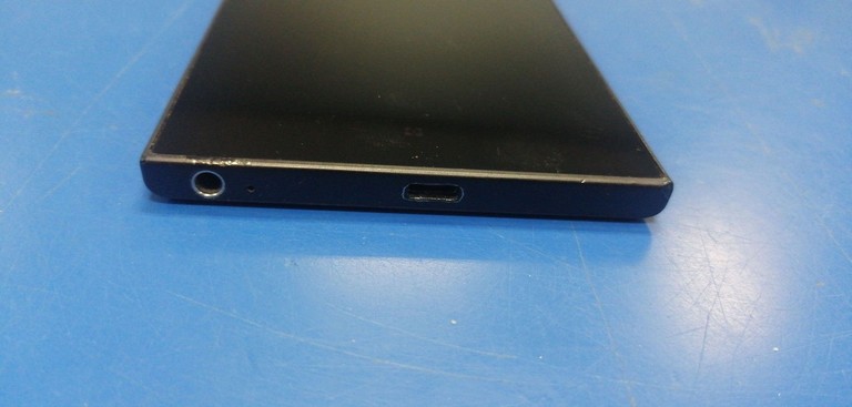 Распродажа Lenovo k900 2/8gb, продавец Техноскарб