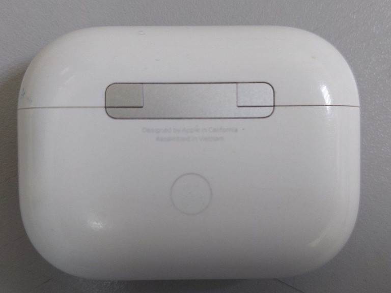 Дешево Apple airpods pro 2nd generation with magsafe charging case usb-c з ломбарду