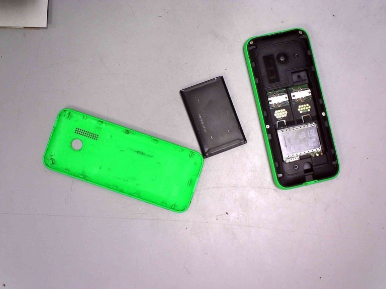Дешево Nokia 215 rm-1110 з ломбарду