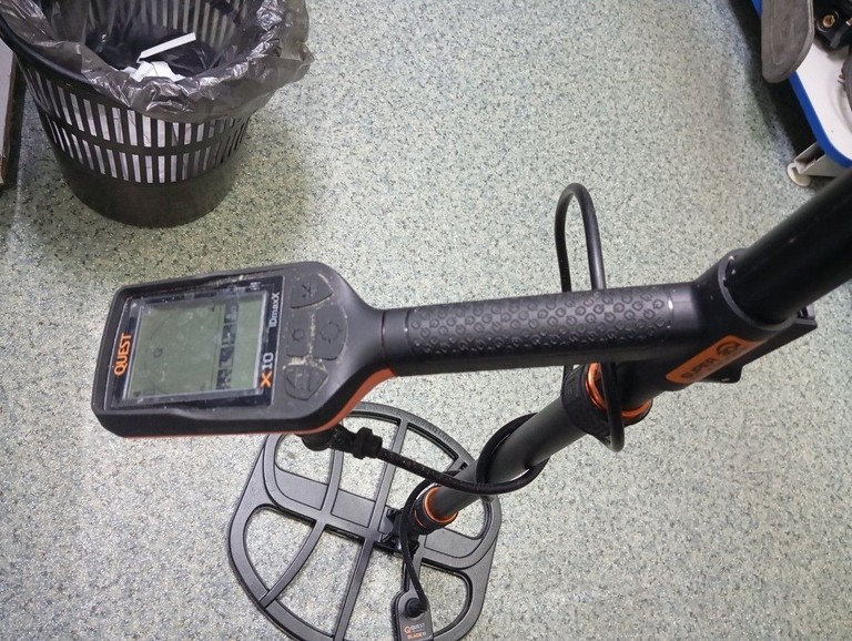 Купити  Quest X10 IDmaxX Б/У