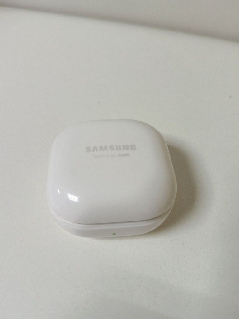 Дешиво Samsung galaxy buds live sm-r180 с ломбарда