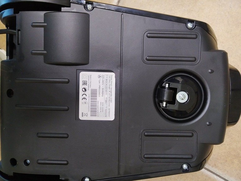 Купити Bosch BGC4U2230 Б/У