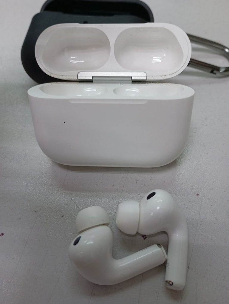 Дешиво AirPods Pro 3 с ломбарда