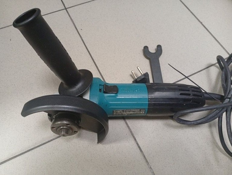 Купити Makita GA5030 Б/У