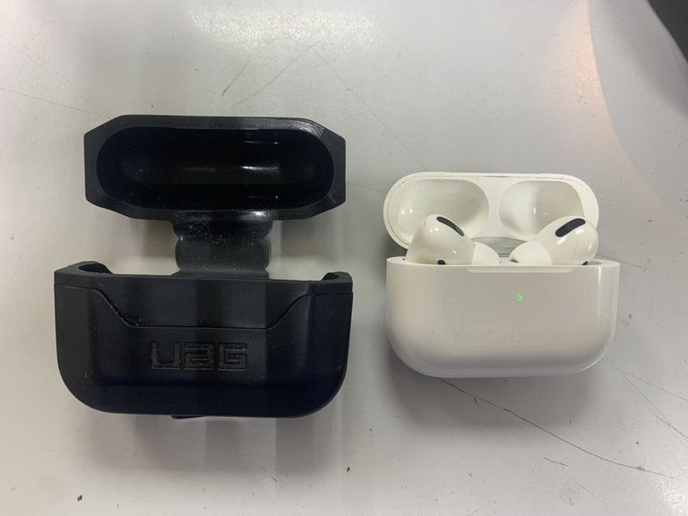 Купить Apple AirPods Pro (MWP22) Б/У