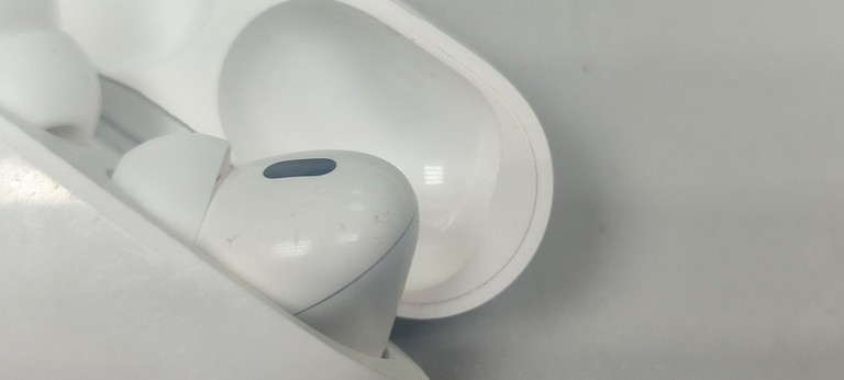 Apple airpods pro 2nd generation with magsafe charging case usb-c Код:01-201128945. Зображення 6