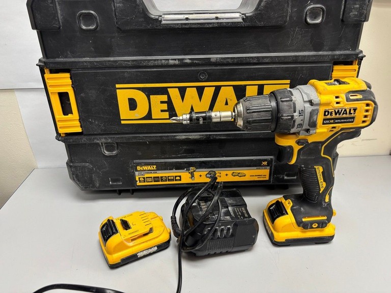 Купити Dewalt DCD701D2 Б/У
