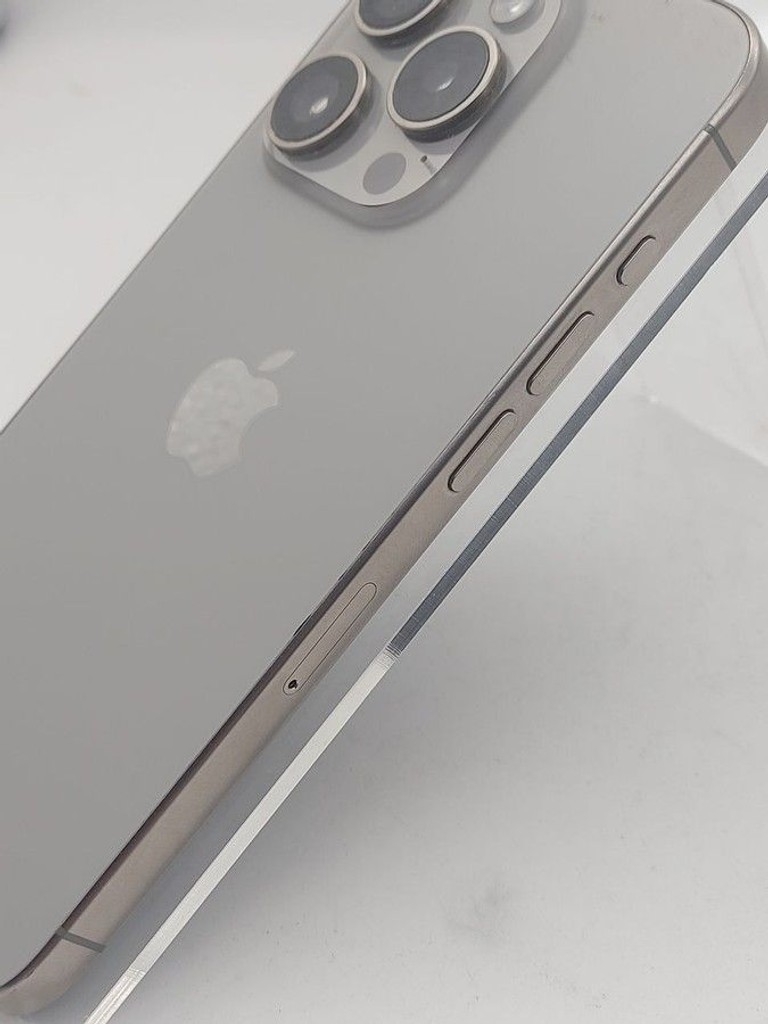 Apple iphone 15 pro 256gb Код:01-201149971. Изображение 9