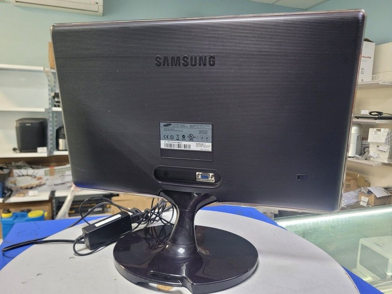 Оголошення Samsung s22a350n Б/У