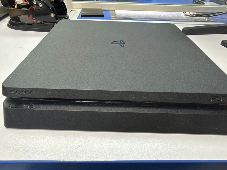 Купить Sony playstation 4 slim 500gb Б/У