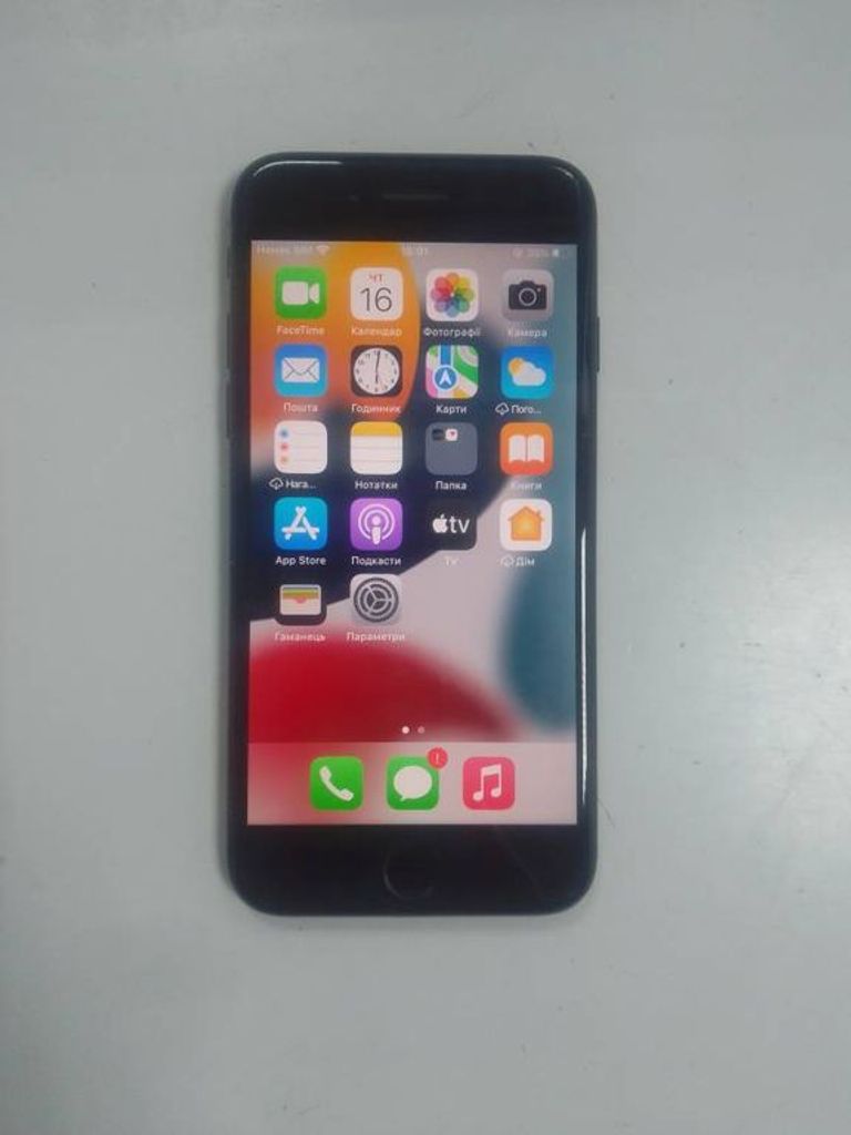 Купити Apple iphone 7 32gb Б/У
