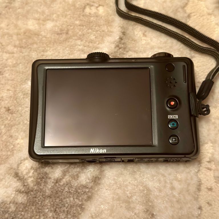 Объявление Фотоаппарат цифровой Nikon coolpix s1100 pj.  Б/У