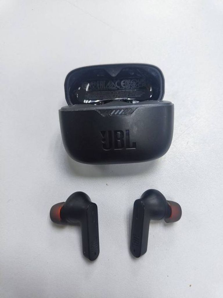Дешиво Jbl tune 230nc с ломбарда