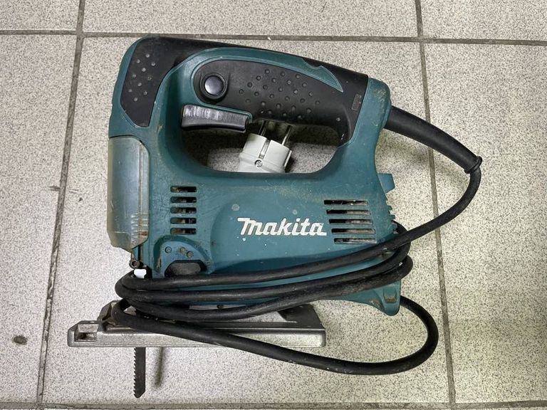 Makita 4329