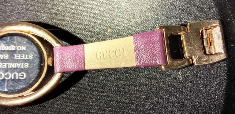 Часы женские наручные кварцевые Gucci 8960L