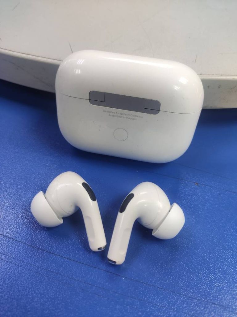 Apple AirPods Pro (MWP22)