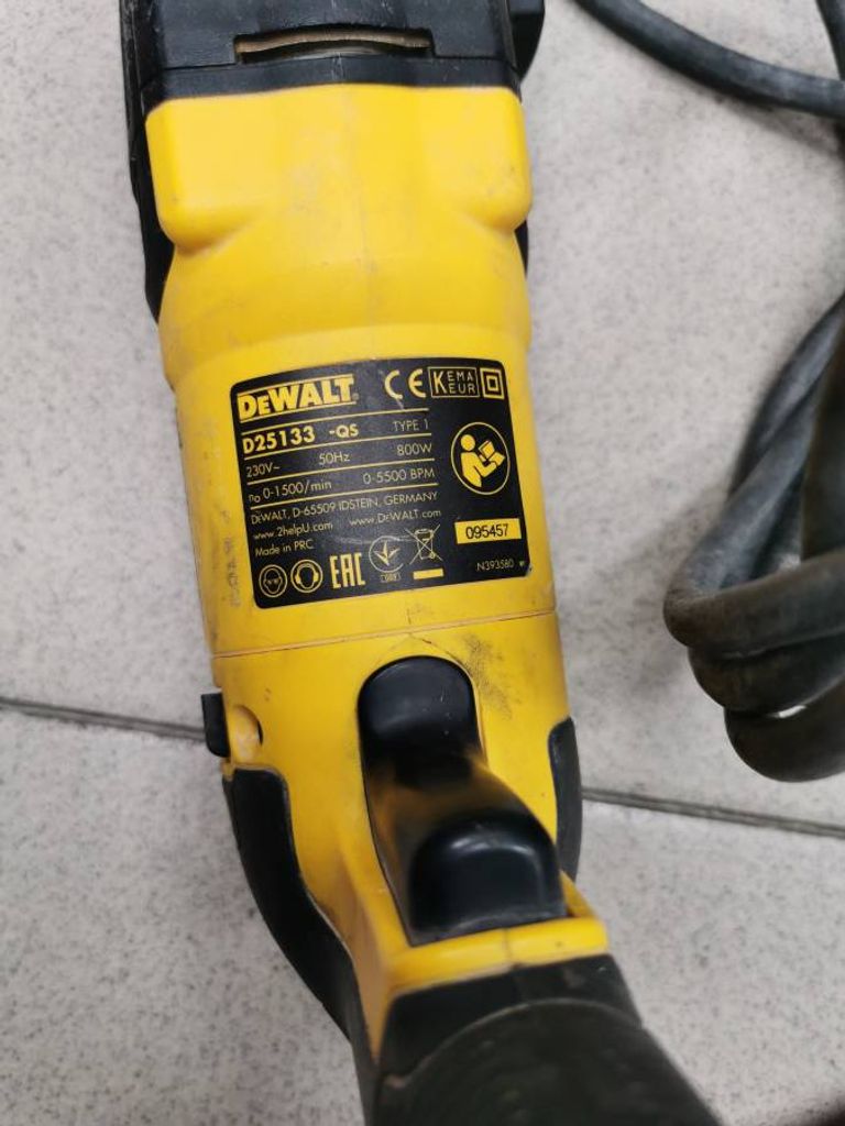 Dewalt d25133qs