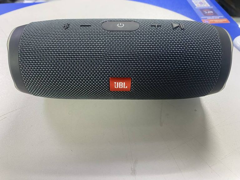 Jbl charge essential