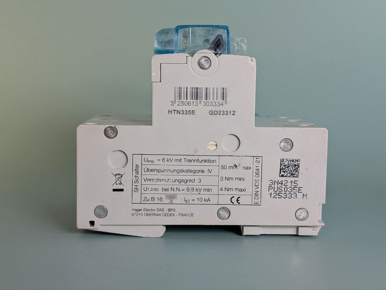 Дешиво Автоматичний вимикач селективний 35А, 3-полюсний, E-Character. HTN335E. Новий. с ломбарда