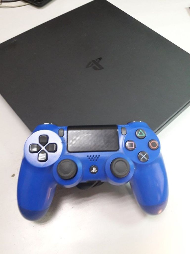 Объявление  Sony PlayStation 4 Slim 1TB Black Б/У
