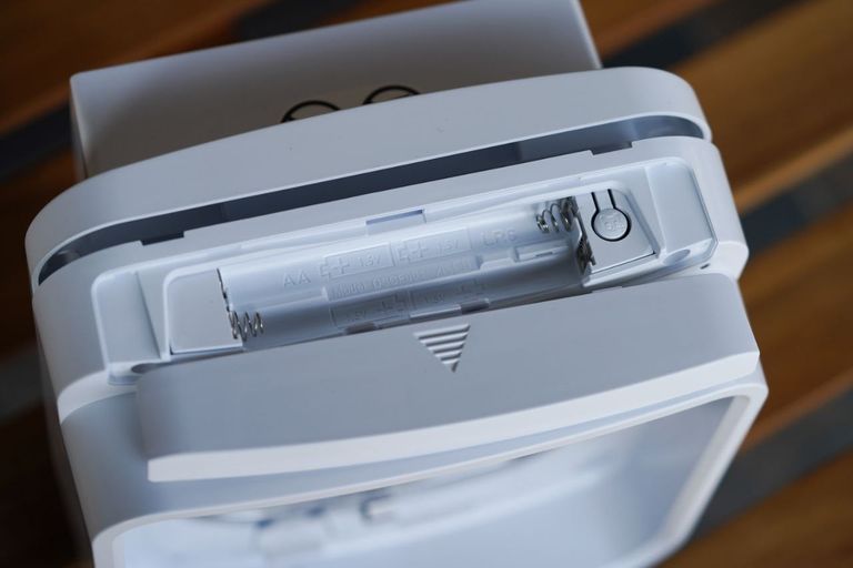 SureFlap Дверцята для кішок з чіпом автоматична 140*140мм, білий. Нові. Код:null. Изображение 5