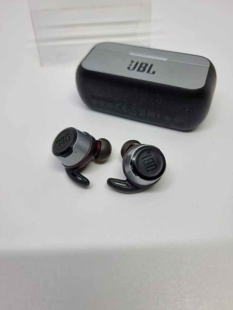 Купить Jbl Reflect Flow Black (JBLREFFLOWBLK) Б/У
