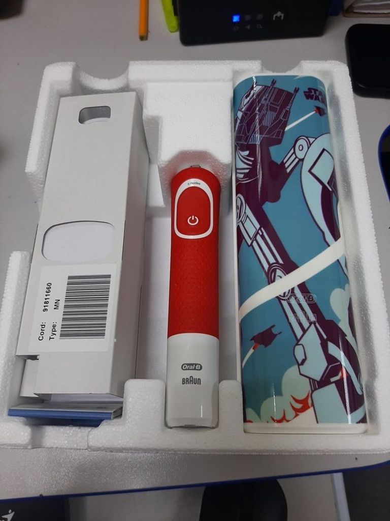 Дешево Braun Oral-B kids starter pack star wars з ломбарду