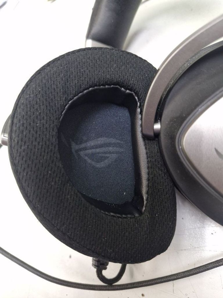 Дешево Asus rog delta з ломбарду