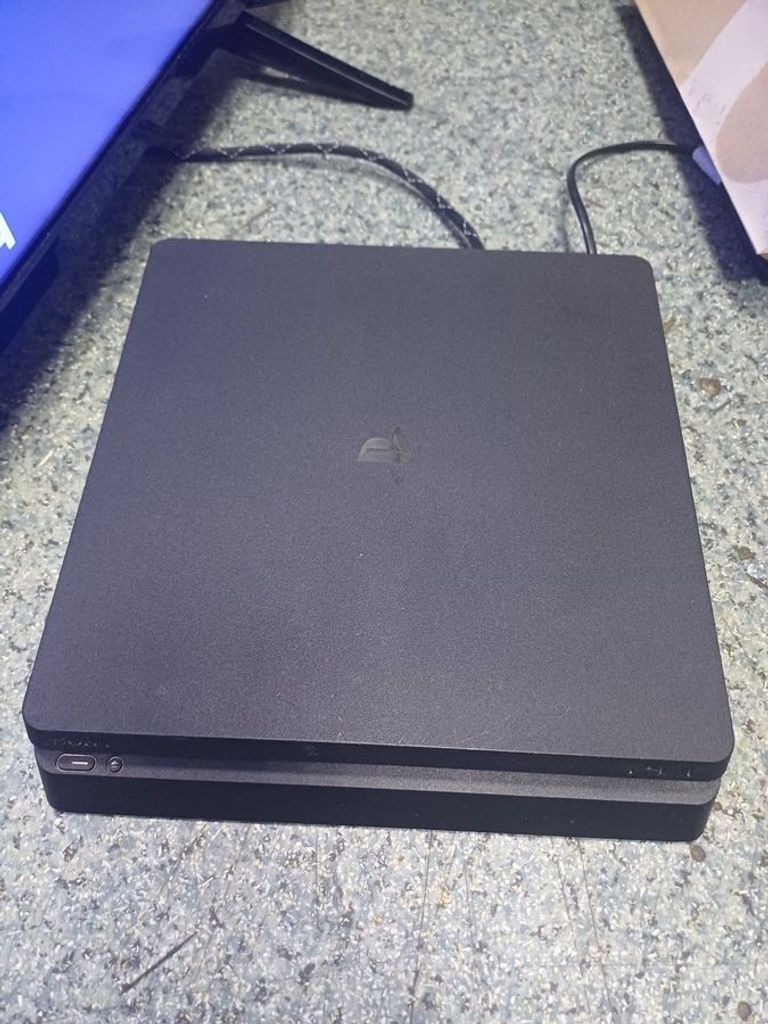 Объявление Sony playstation 4 slim 500gb Б/У