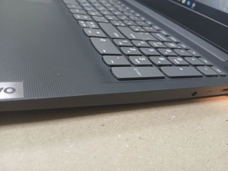 Lenovo екр. 15,6/pentium 6405u 2,4ghz/ram8gb/hdd500gb/gf mx130 Код:01-200628978. Зображення 8