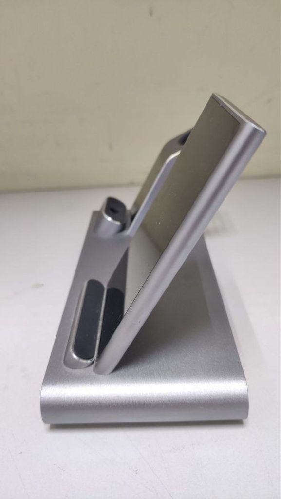 Дешиво Prestigio revolt a1 с ломбарда