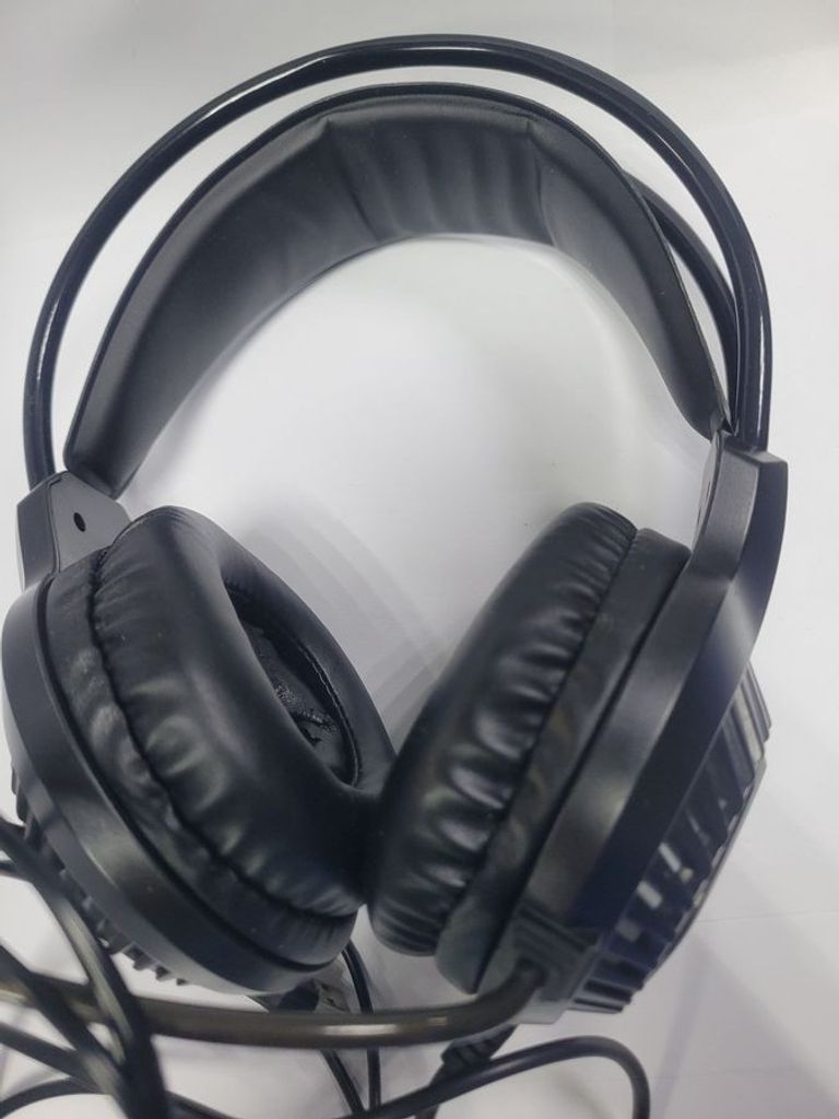 Дешиво Gamepro hs766 с ломбарда