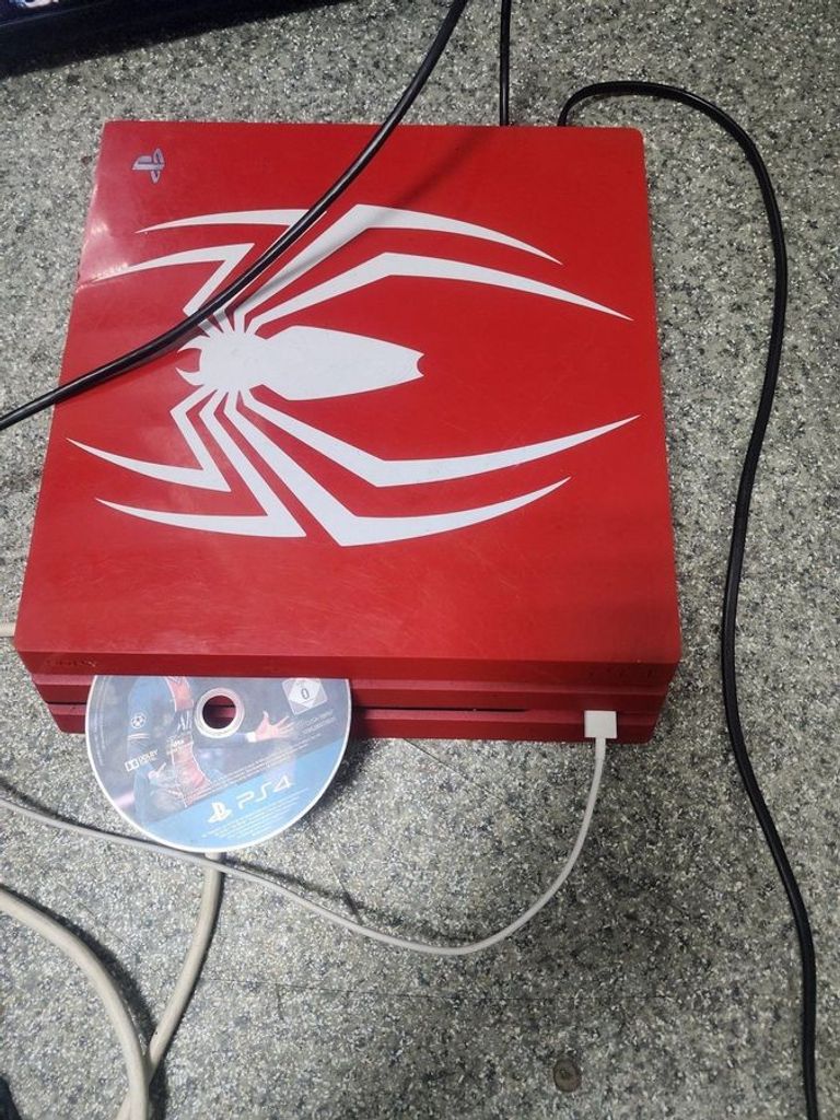 Дешиво Sony playstation 4 pro с ломбарда