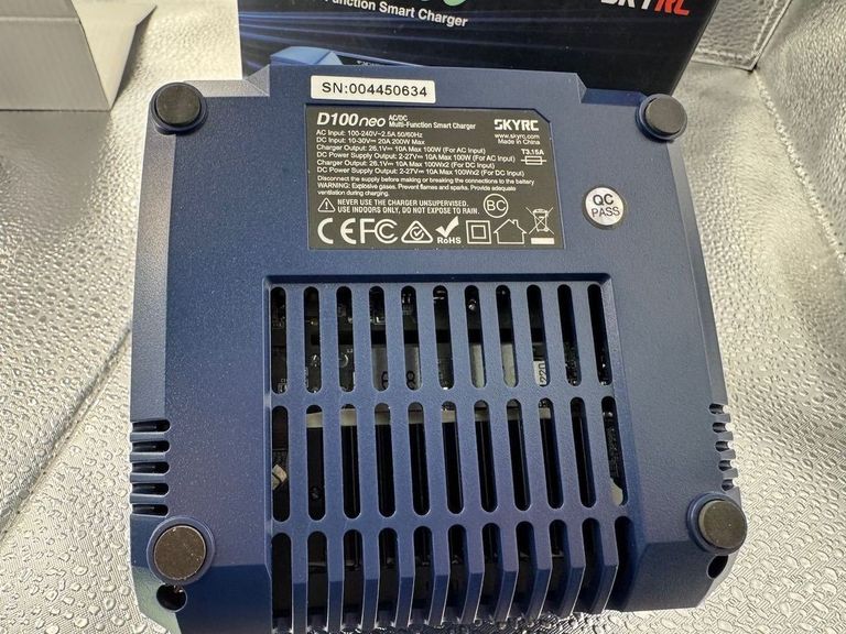 Skyrc d100 neo Код:01-200761284. Изображение 5