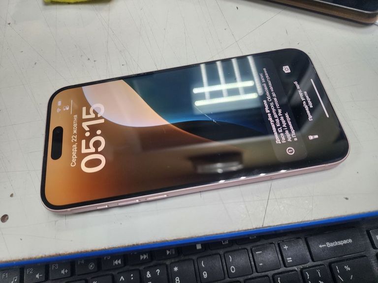 Apple iPhone 15 Plus 128GB Black Код:01-200766031. Зображення 5