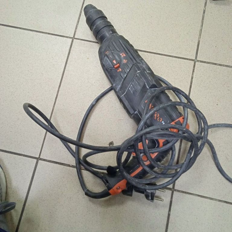 Дешево Dnipro-m RH-100Q (19776000) з ломбарду