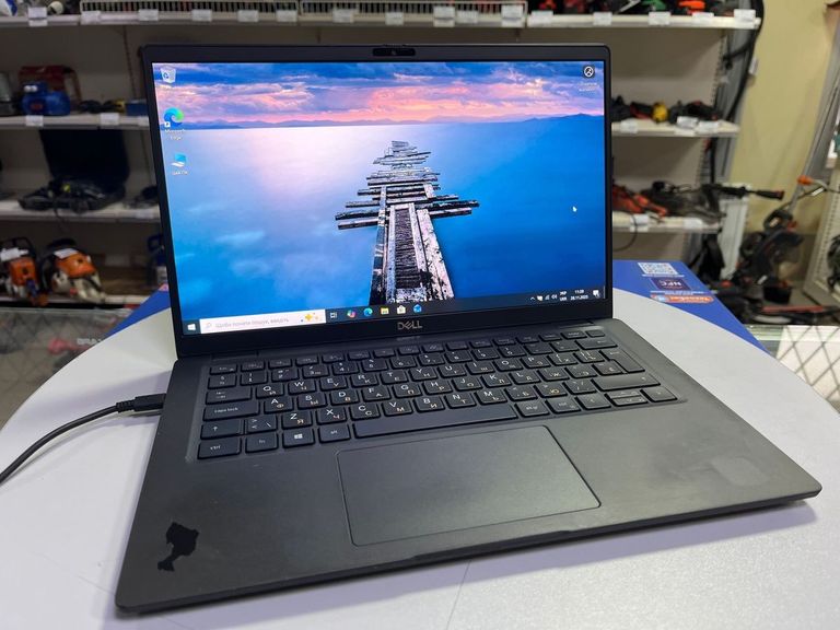 Купити Dell 14/core i5-10310u ddr4/16gb ddr4/hdd *відсутній/ssd 240 gb/*інтегрована Б/У