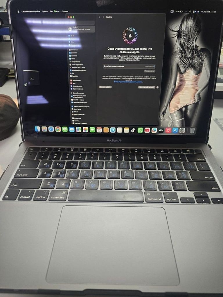 Купить Apple macbook air 13 2020 /core i7 1,2ghz/ram16gb/ssd256gb/iintel iris plus Б/У