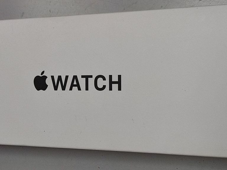 Дешево Apple watch se 2 gps 44mm aluminium case з ломбарду