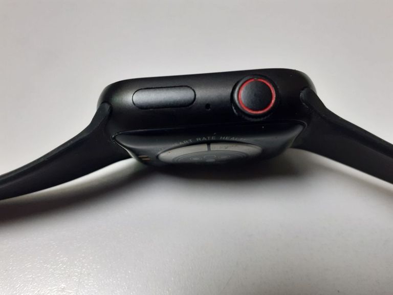 Дешево Smart Watch hw12 з ломбарду