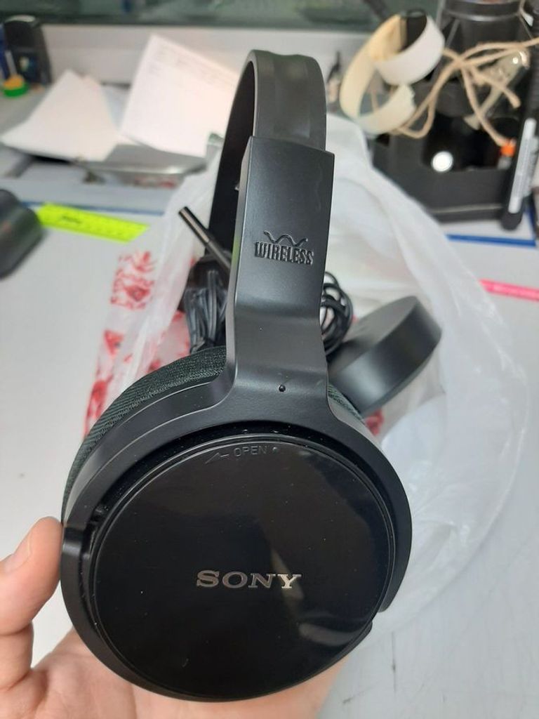 Дешиво Sony MDR-RF811RK с ломбарда