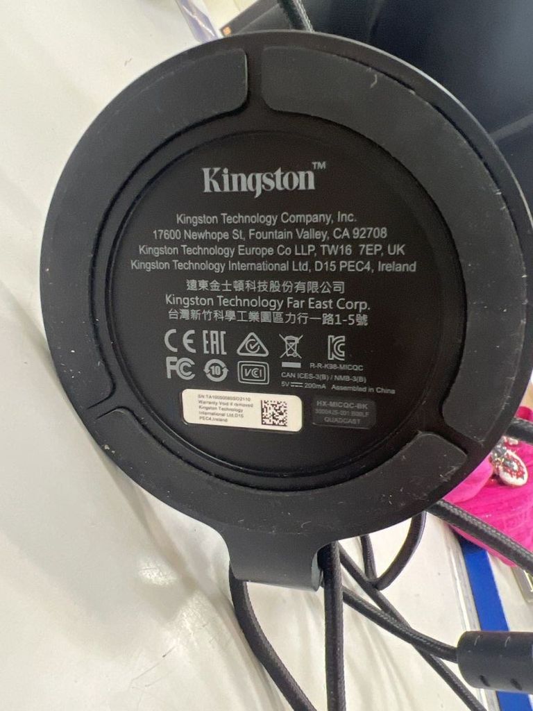 Дешиво Hyperx quadcast с ломбарда