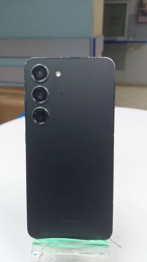 Дешево Samsung galaxy s23 8/128gb з ломбарду