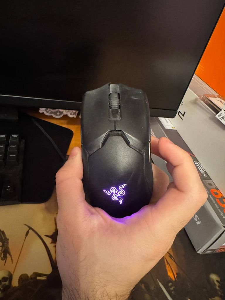 Купить Razer viper ultimate rс30-03050100 20000dpi +док-станція Б/У