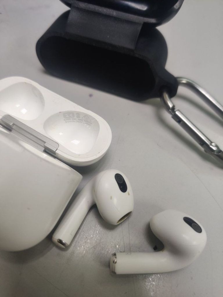Дешиво Apple airpods 3rd generation с ломбарда