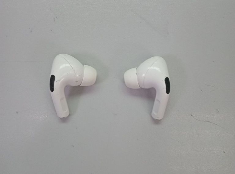 Дешево Apple AirPods Pro (MWP22) з ломбарду