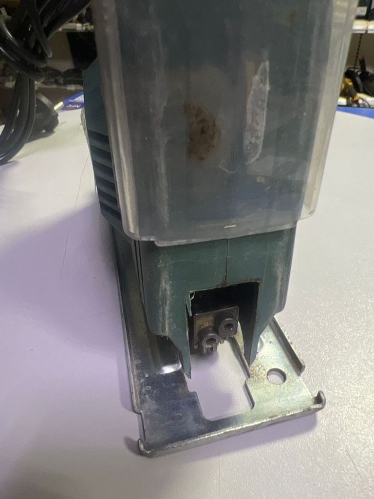 Дешево Akita m1q-55 з ломбарду