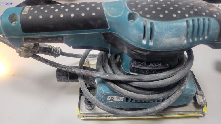 Купити Makita BO3710 Б/У