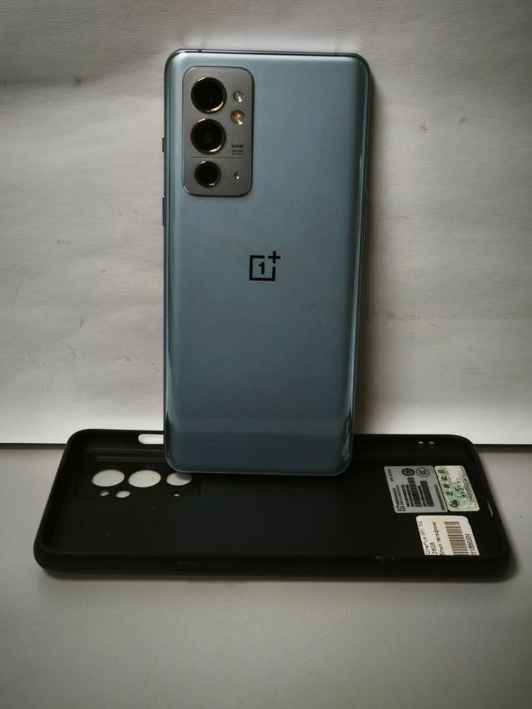 Купити Oneplus 9rt 8/128gb Б/У